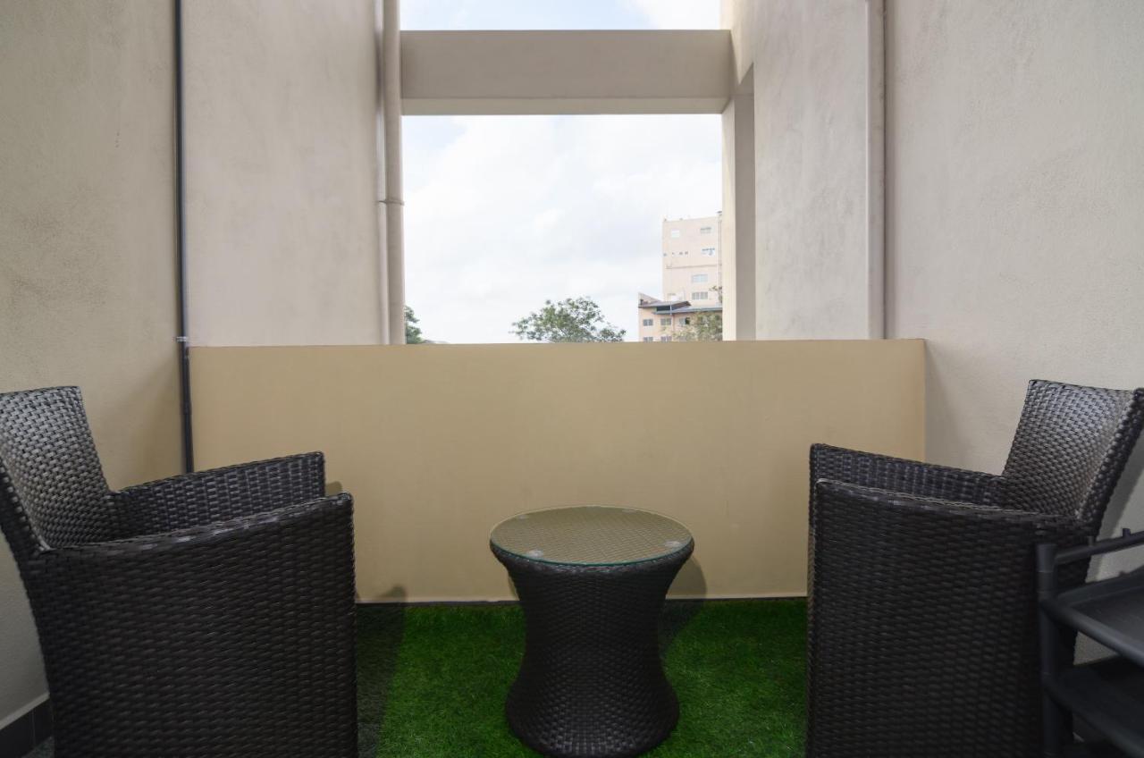 The Luxury Nest Maharagama Exterior foto