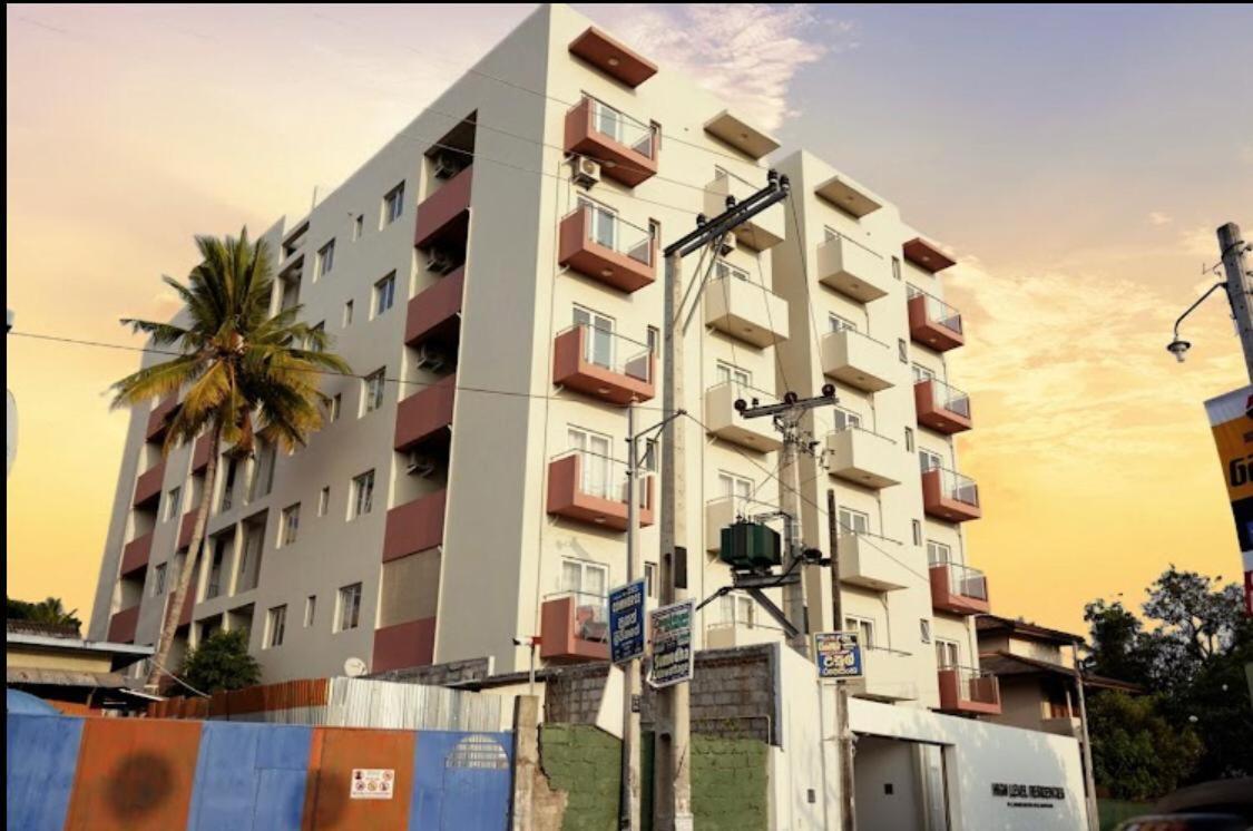 The Luxury Nest Maharagama Exterior foto
